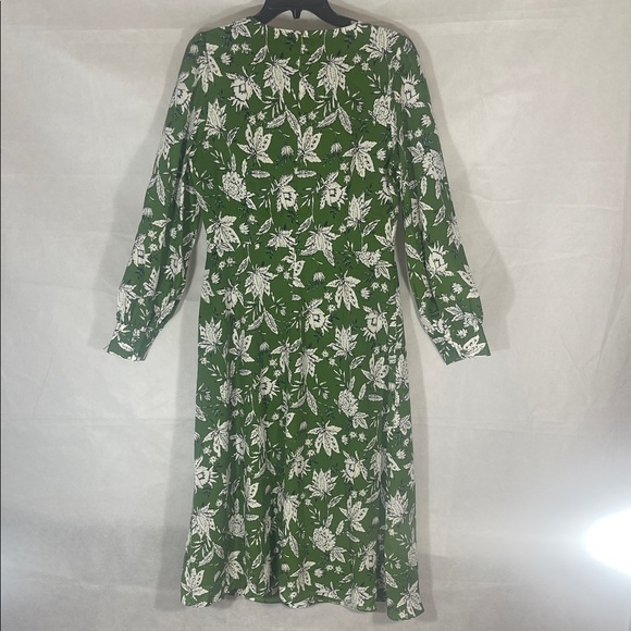 Chic Green Floral Long Sleeve Dress - Picture 6 of 10